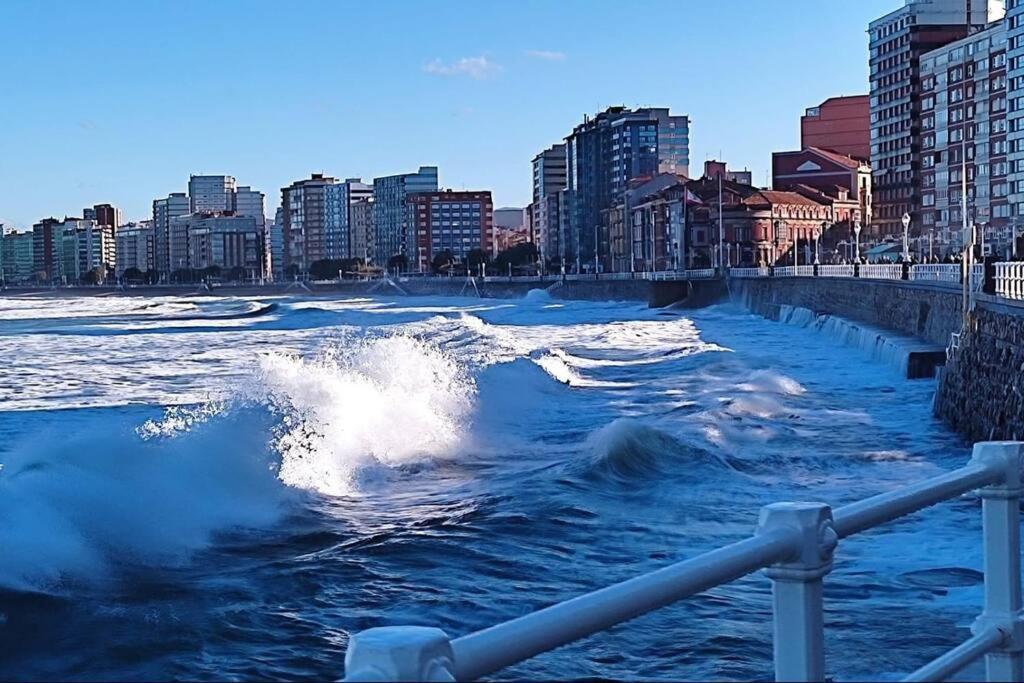 Espectacular Piso En La Playa * Gijón